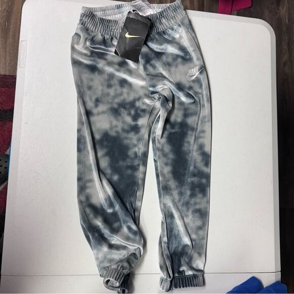 Nike Girls Velour pants charcoal soft size 6 6X M L NWT - Picture 1 of 5